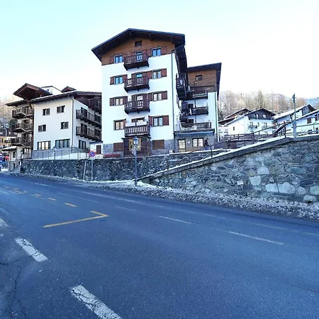 Lägenhet Mcx Vacation Rental- Le Petit Coeur Du Mont Fleury, Pet Friendly, Just 500 Meters From The Lifts ! Valtournenche